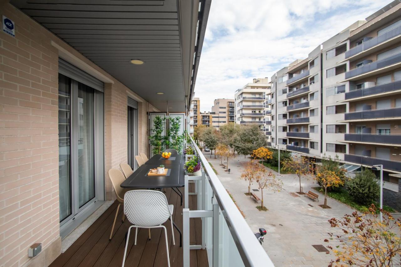 Tendency Apartments Forum Sant Adria de Besos Bagian luar foto