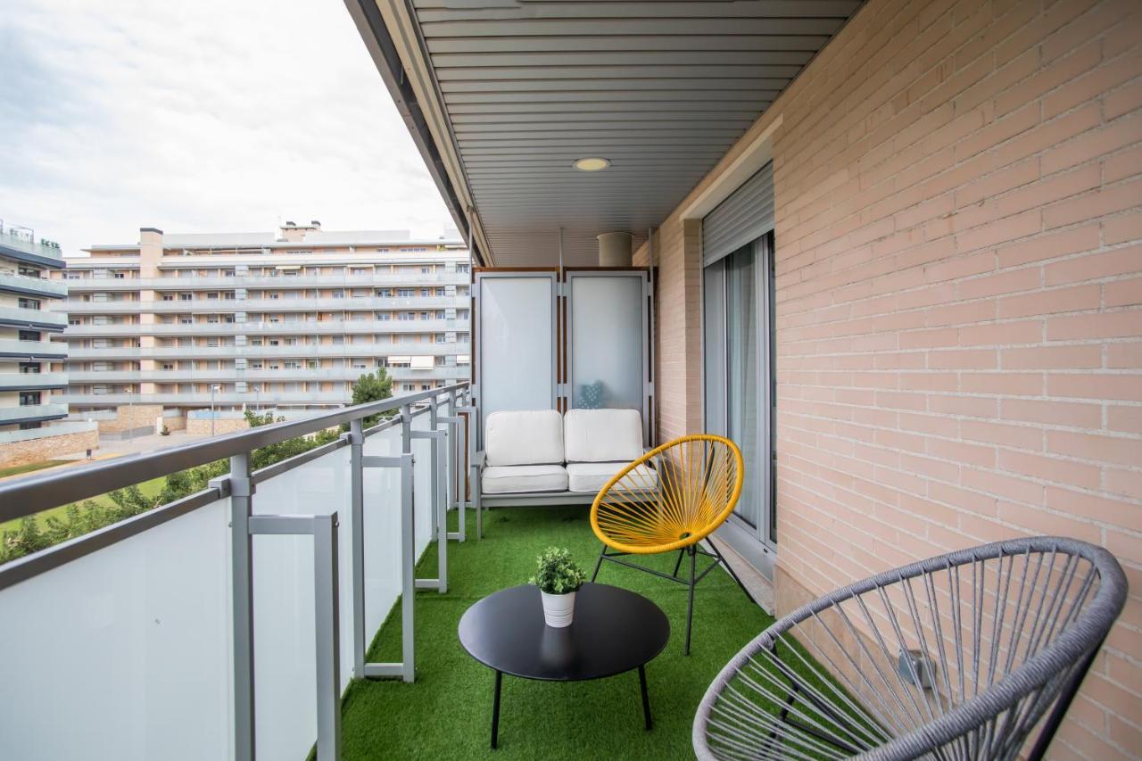 Tendency Apartments Forum Sant Adria de Besos Bagian luar foto