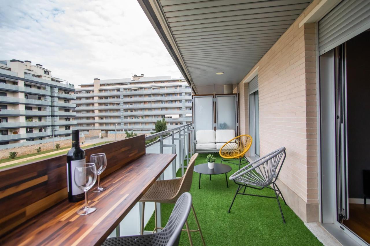 Tendency Apartments Forum Sant Adria de Besos Bagian luar foto